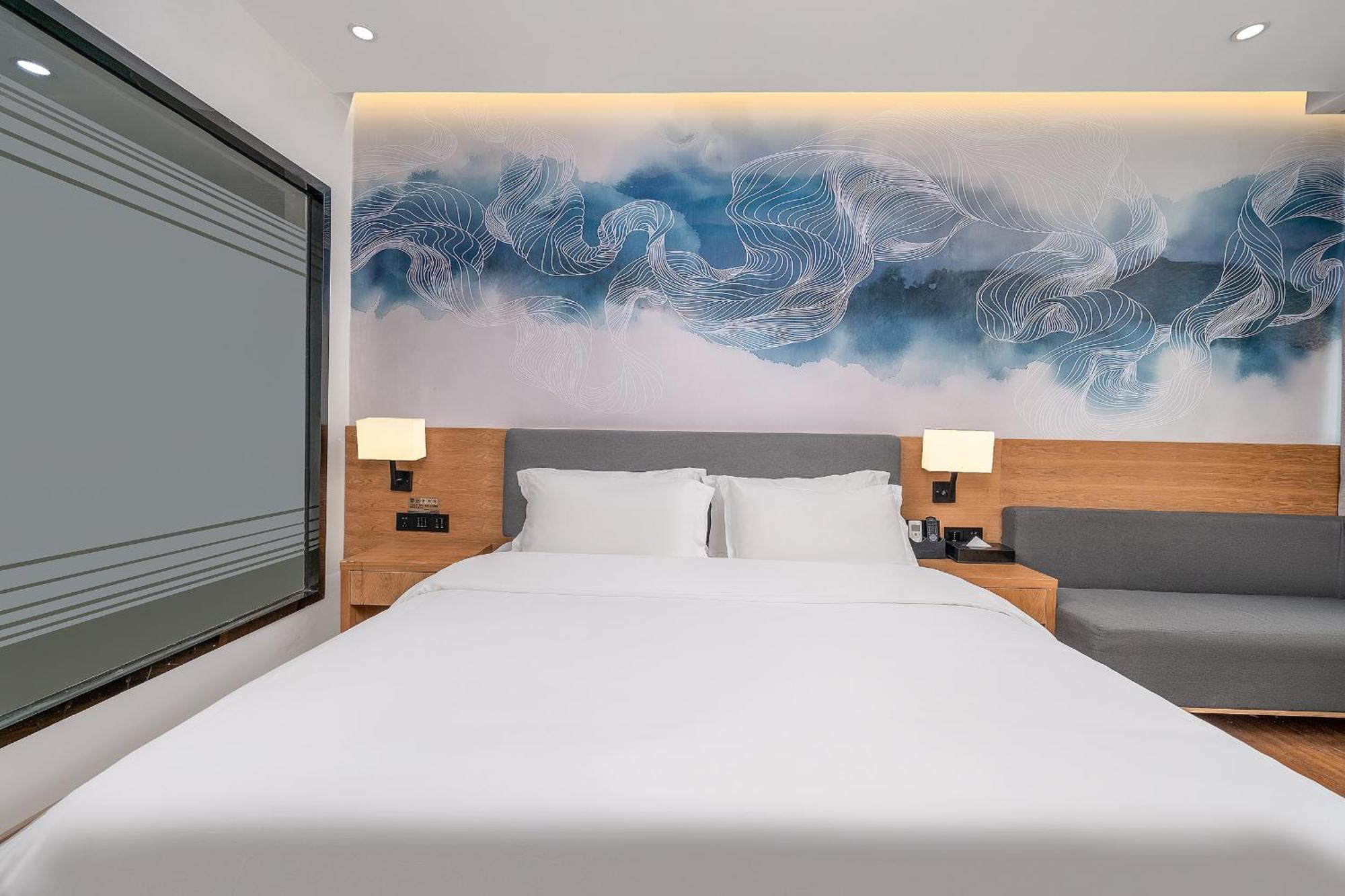 Felice Hotel-Guangzhou Baiyun International Airport Renhe Metro Station Branch Eksteriør billede